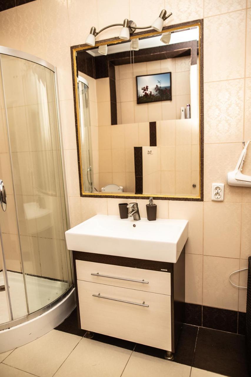 Театральна#Ilike# Apartment Лвив Екстериор снимка